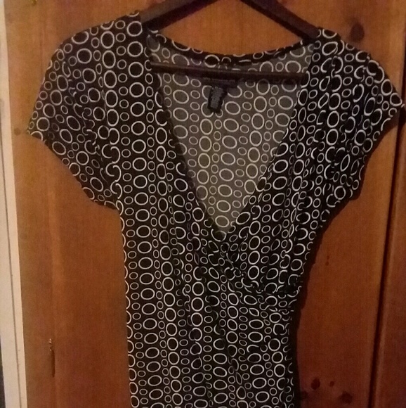 old college inn Tops - Cute shirt